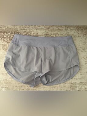 Lululemon Speed Up Shorts 2.5” Low Rise Size 6 Light Purple/ Lavender